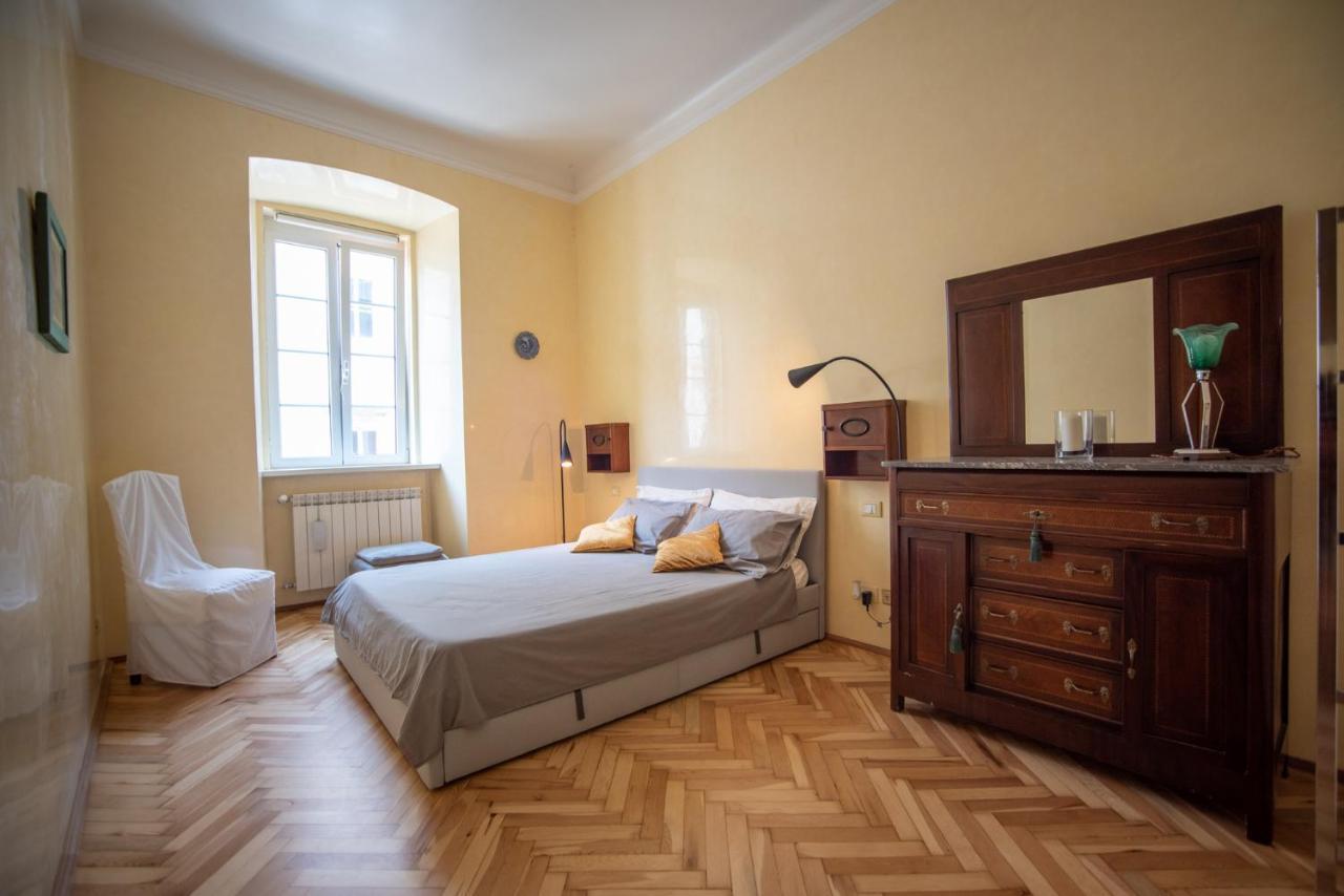 Art & History - New - Modern Classic Apartment Trieste Bagian luar foto